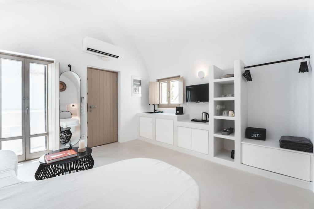Emporio Akri Santorini With Heated Jacuzzi别墅 外观 照片