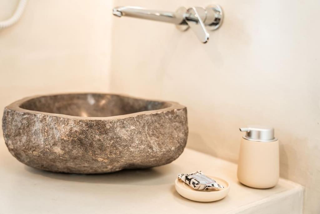 Emporio Akri Santorini With Heated Jacuzzi别墅 外观 照片