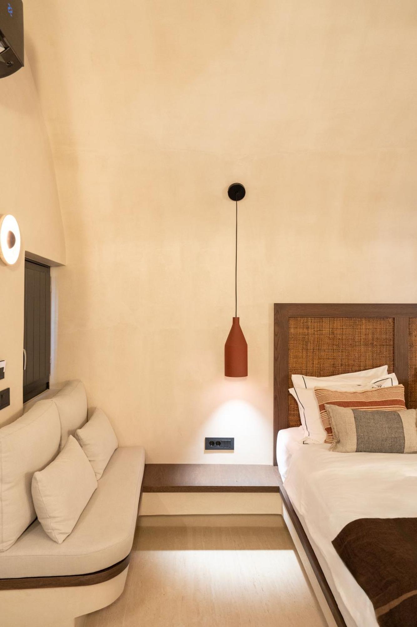 Emporio Akri Santorini With Heated Jacuzzi别墅 外观 照片